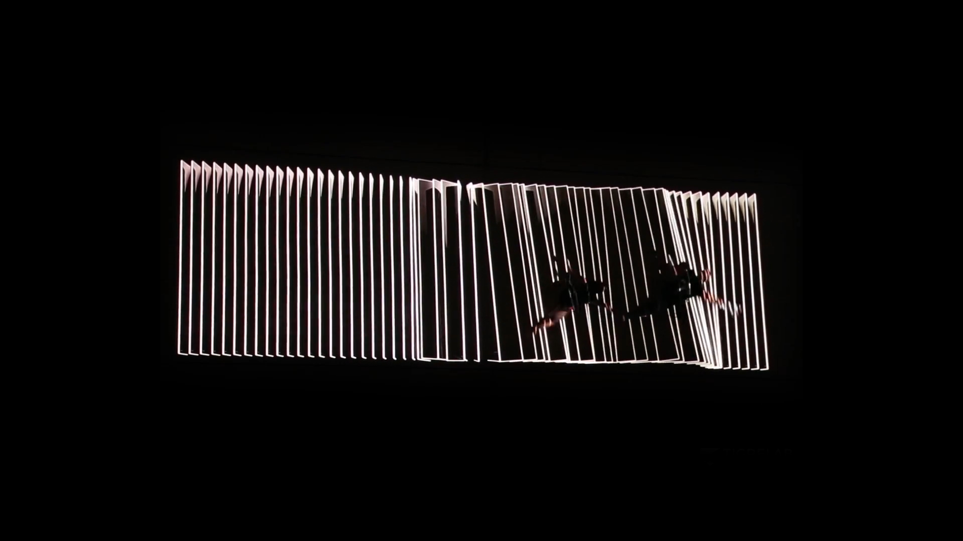 vertical dance projection marató
