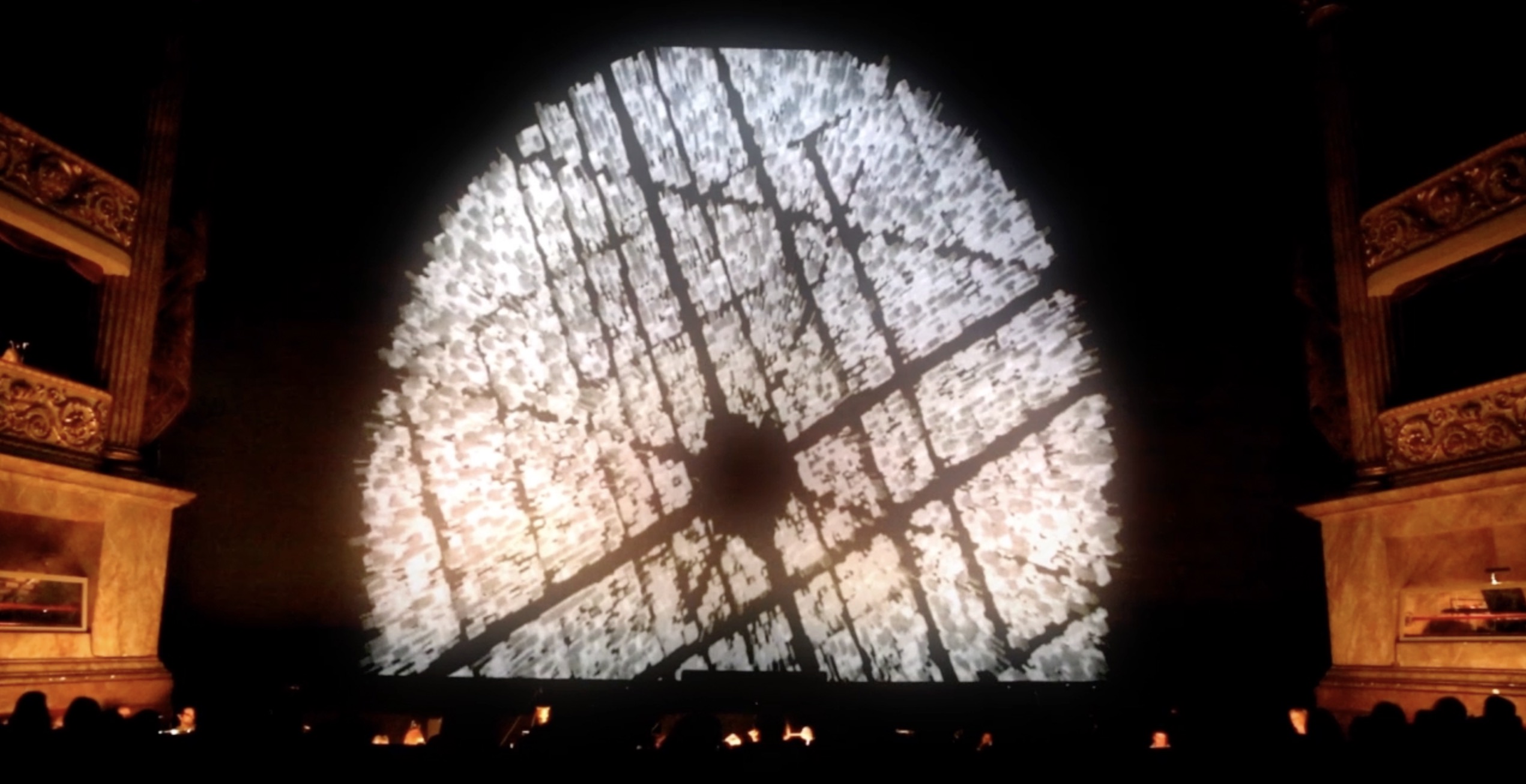 Tigrelab_Babylon_Opera_Visuals_03