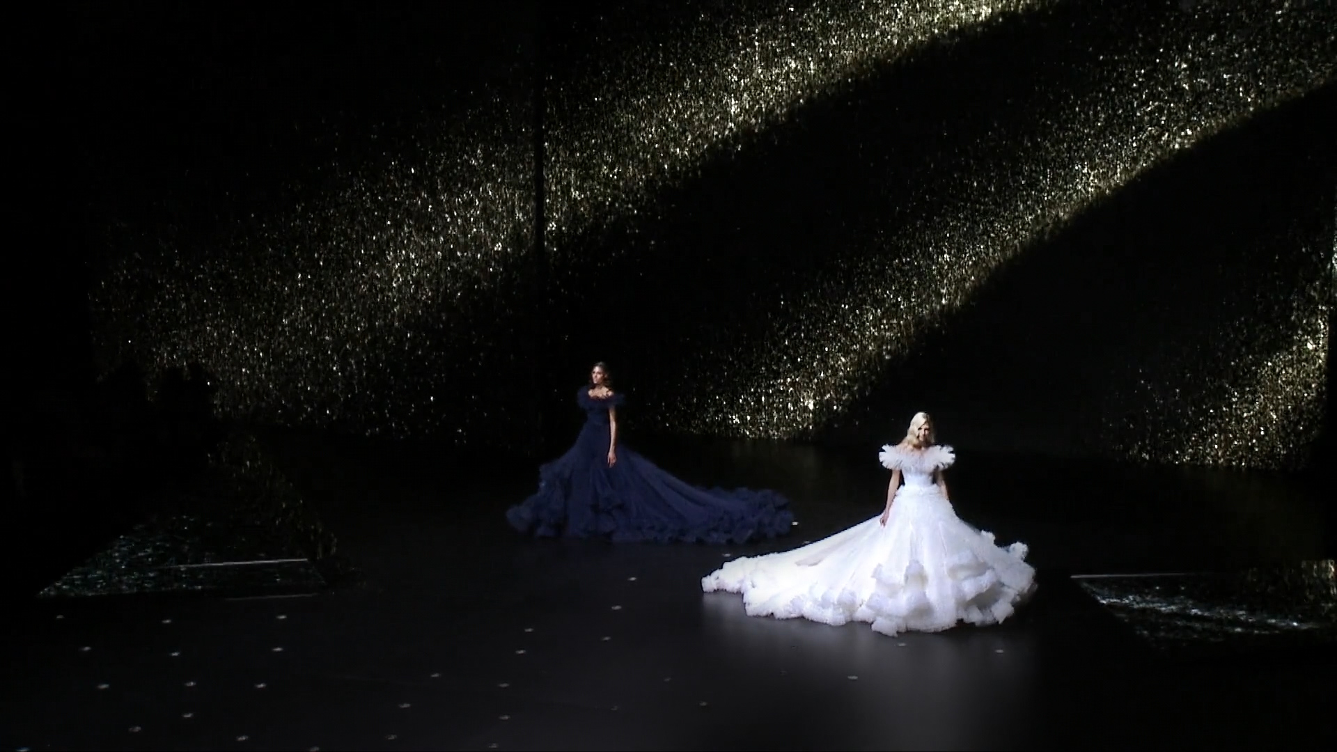Tigrelab_Pronovias_Catwalk_2020_08